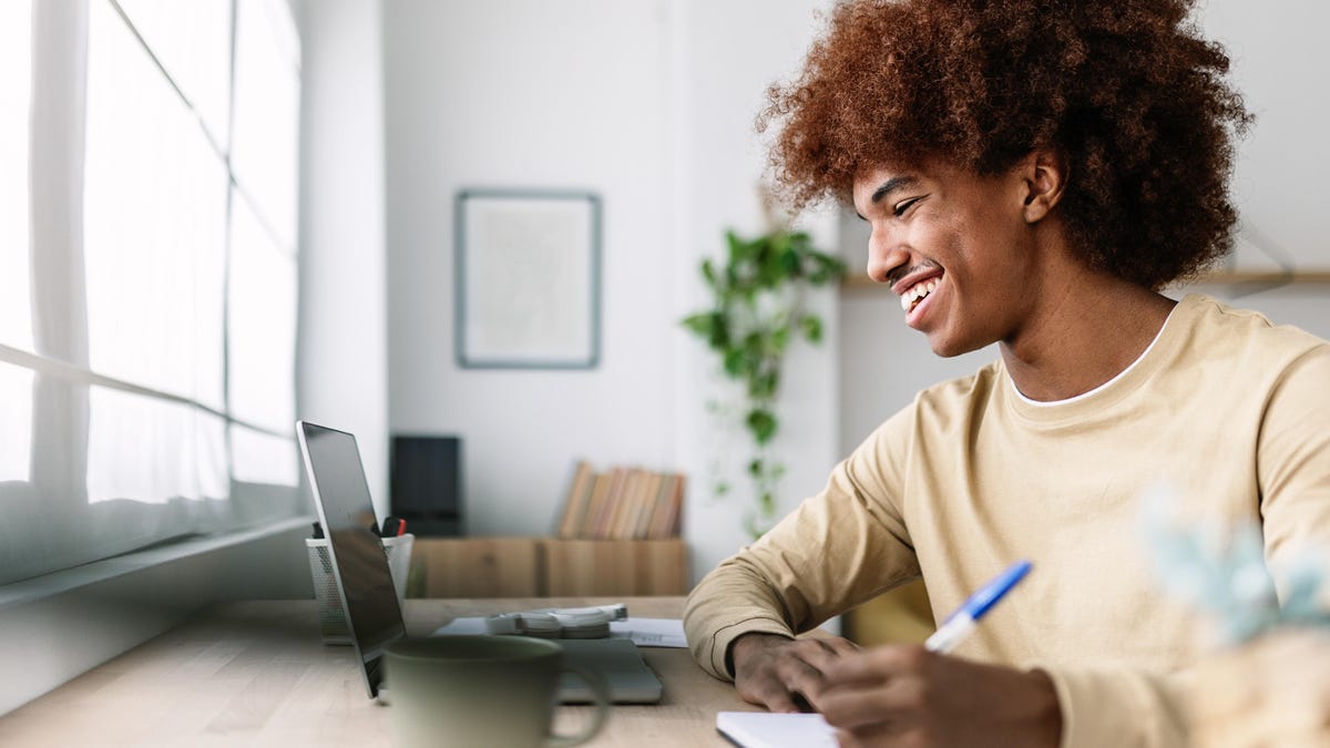 Internet puede ser tan bueno para la salud mental como un paseo por la naturaleza, según un nuevo estudio
