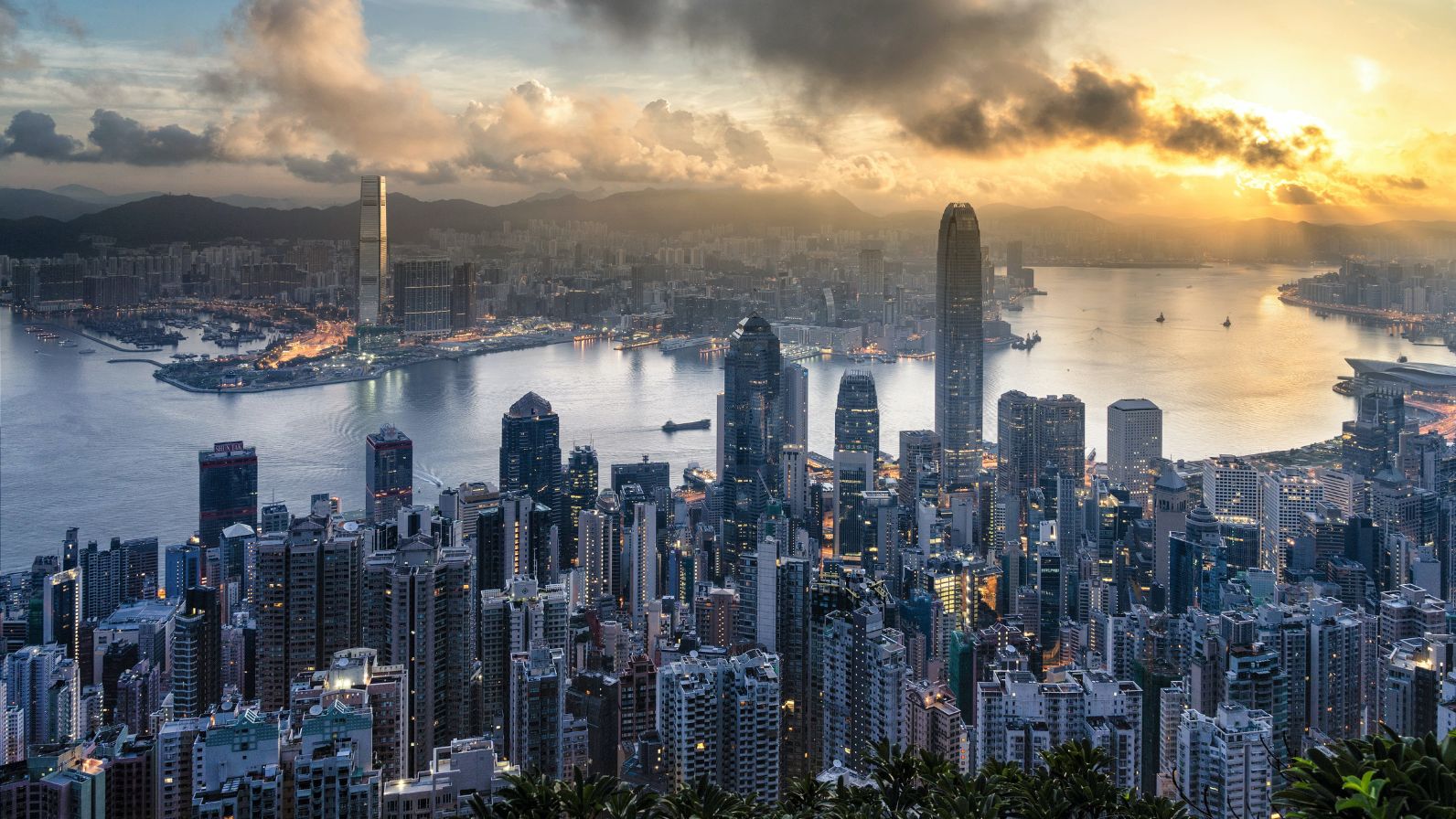 China moviliza tropas en Hong Kong para ejercicios conjuntos