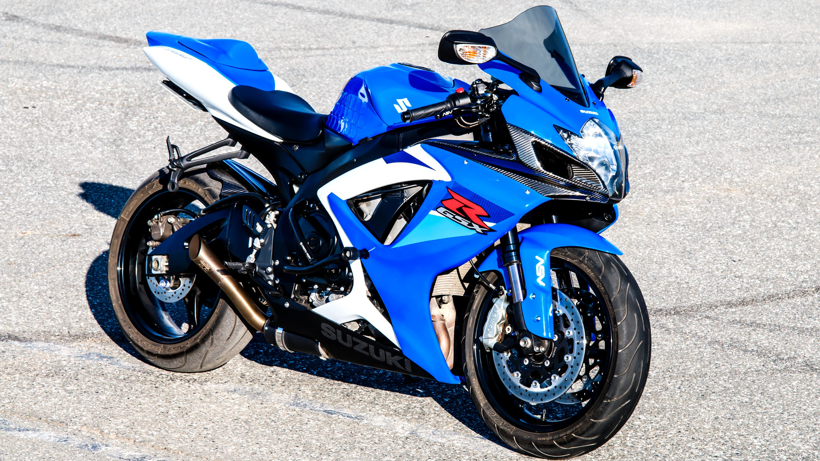 ¿Es la Suzuki GSX-R750 una buena motocicleta para principiantes?