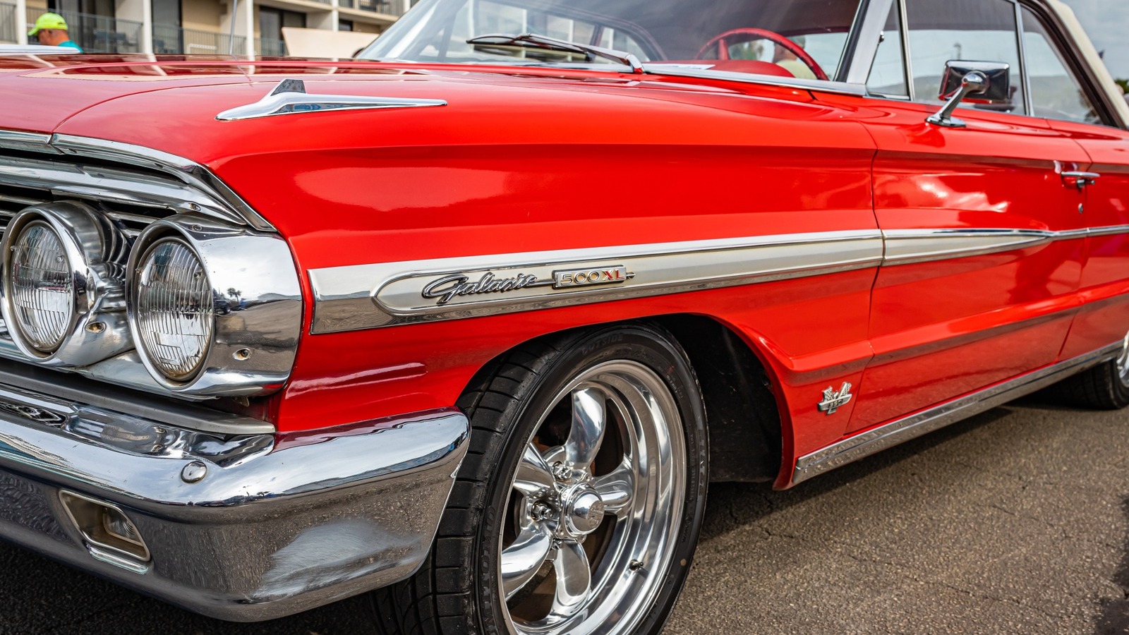 ¿Qué motor venía en el Ford Galaxie 500 de 1964 y cuánto vale uno hoy en día?