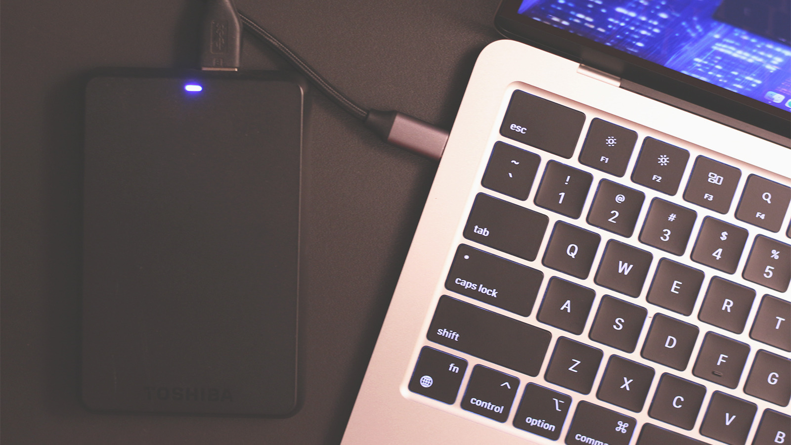 Cómo expulsar una unidad USB de tu Mac (y por qué no funciona)