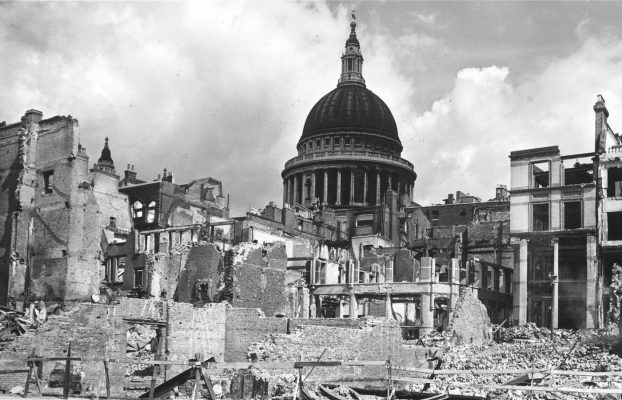 Edificios históricos de Inglaterra destruidos durante el bombardeo y qué los reemplazó