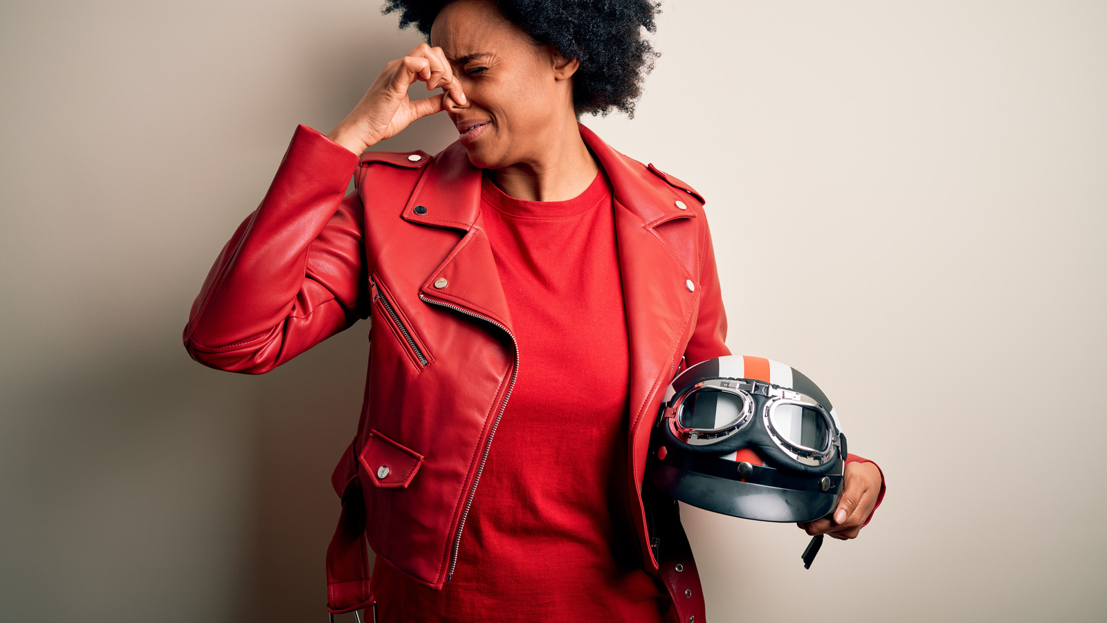 Cómo mantener el casco de tu motocicleta con un olor fresco