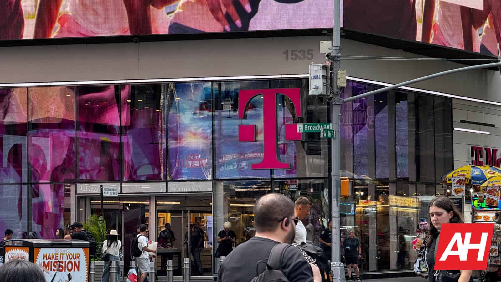 Las peticiones de la CWA instan a la FCC a rechazar la adquisición de UScell ​​por parte de T-Mobile