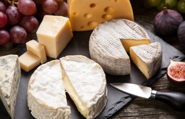 Comer queso influye en un envejecimiento saludable y feliz: ¿quiénes somos nosotros para discutirlo?