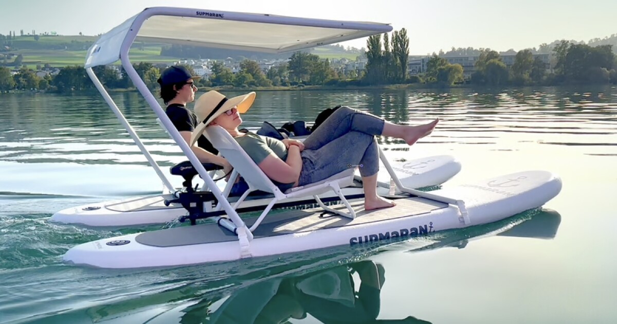 Supmaran es tu elección entre dos tablas de paddle surf o un catamarán.