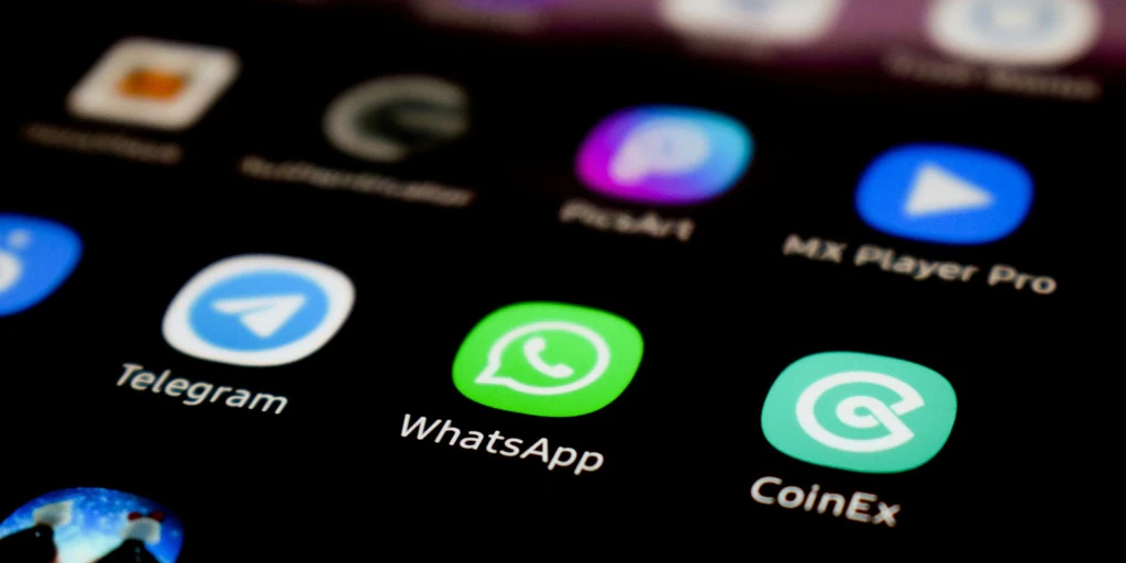 Así es como WhatsApp va a mejorar tu empresa con inteligencia artificial