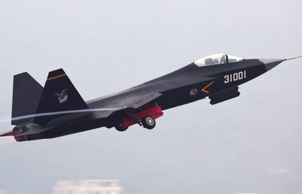 Esto es lo que sabemos sobre el avión de combate chino de quinta generación, el Shenyang FC-31