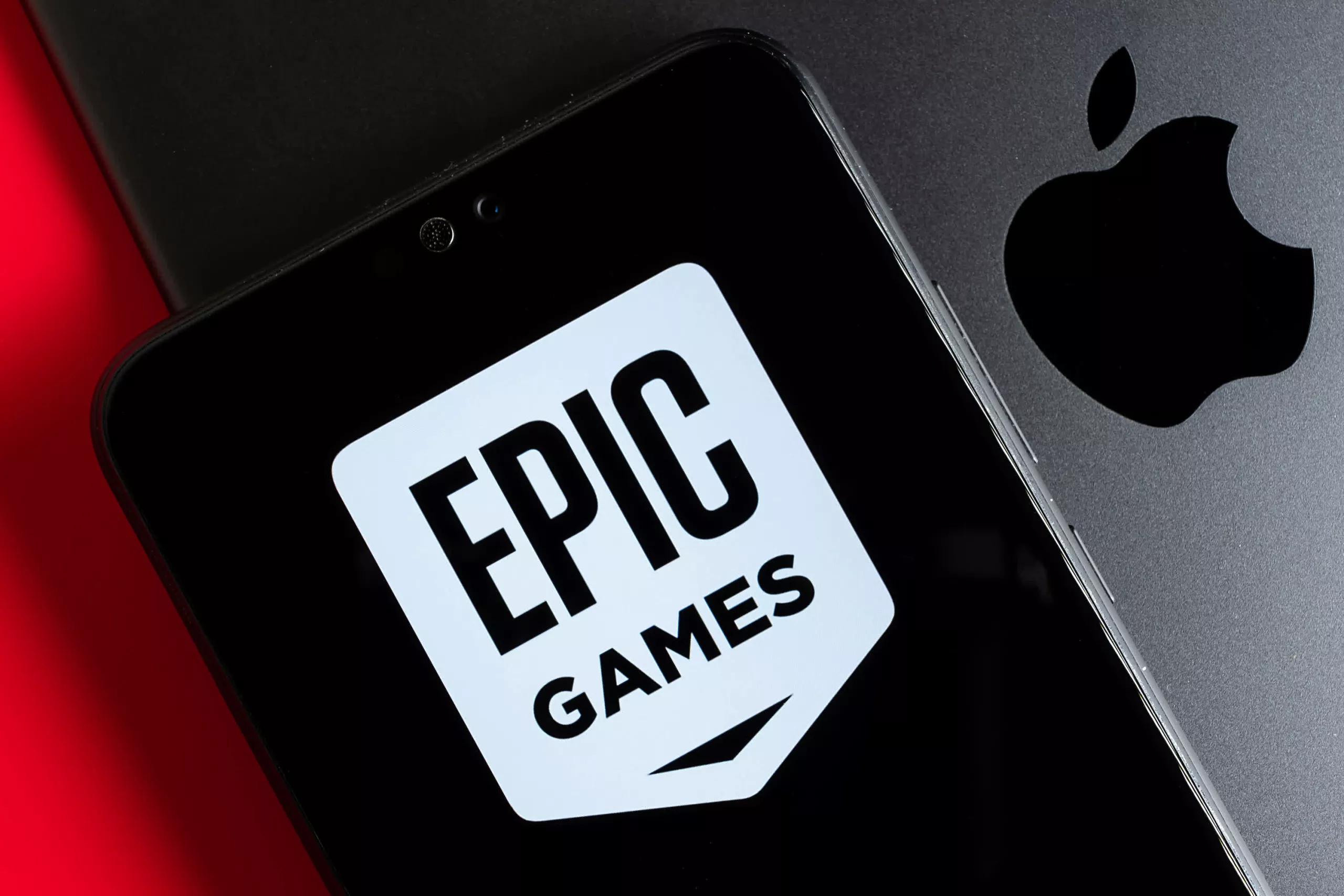 Apple autoriza la descarga de la tienda de Epic Games tras bloquearla por tercera vez