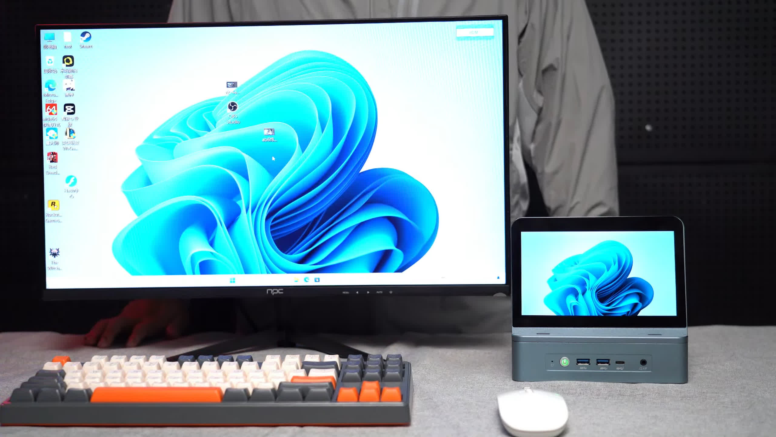 Mini PC tipo NUC con Ryzen y pantalla incorporada alcanza su meta de Kickstarter en cinco horas