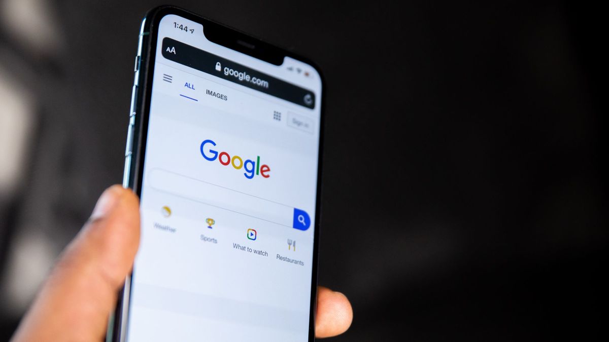 Google está intentando eliminar y enterrar deepfakes explícitos de los resultados de búsqueda
