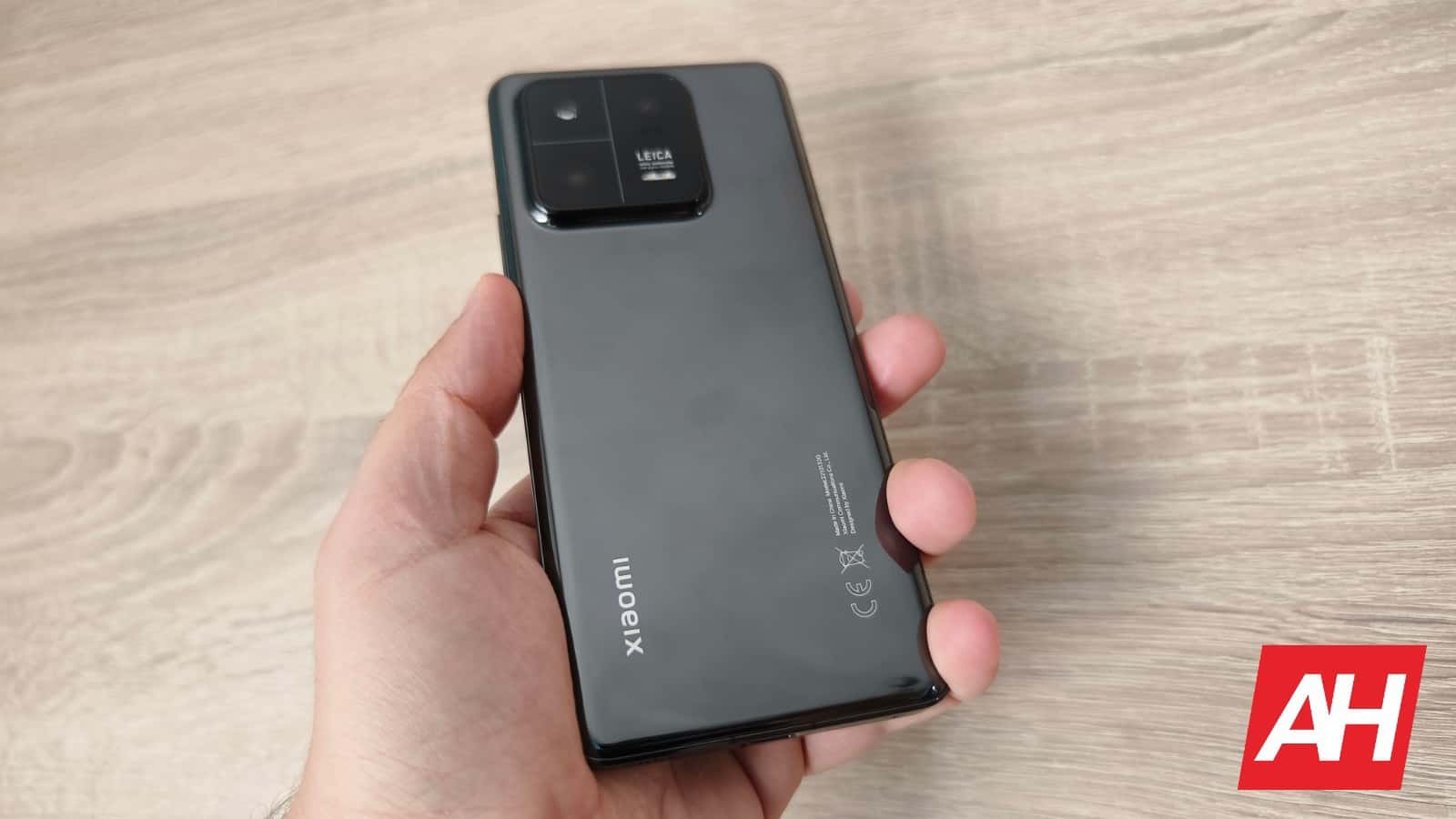 Xiaomi 15 Pro recibirá un aumento considerable en batería y carga