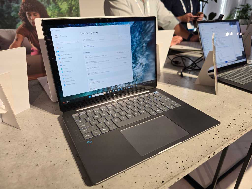 Práctica: HP OmniBook Ultra es una computadora ultradelgada con 55 TOPS de inteligencia artificial