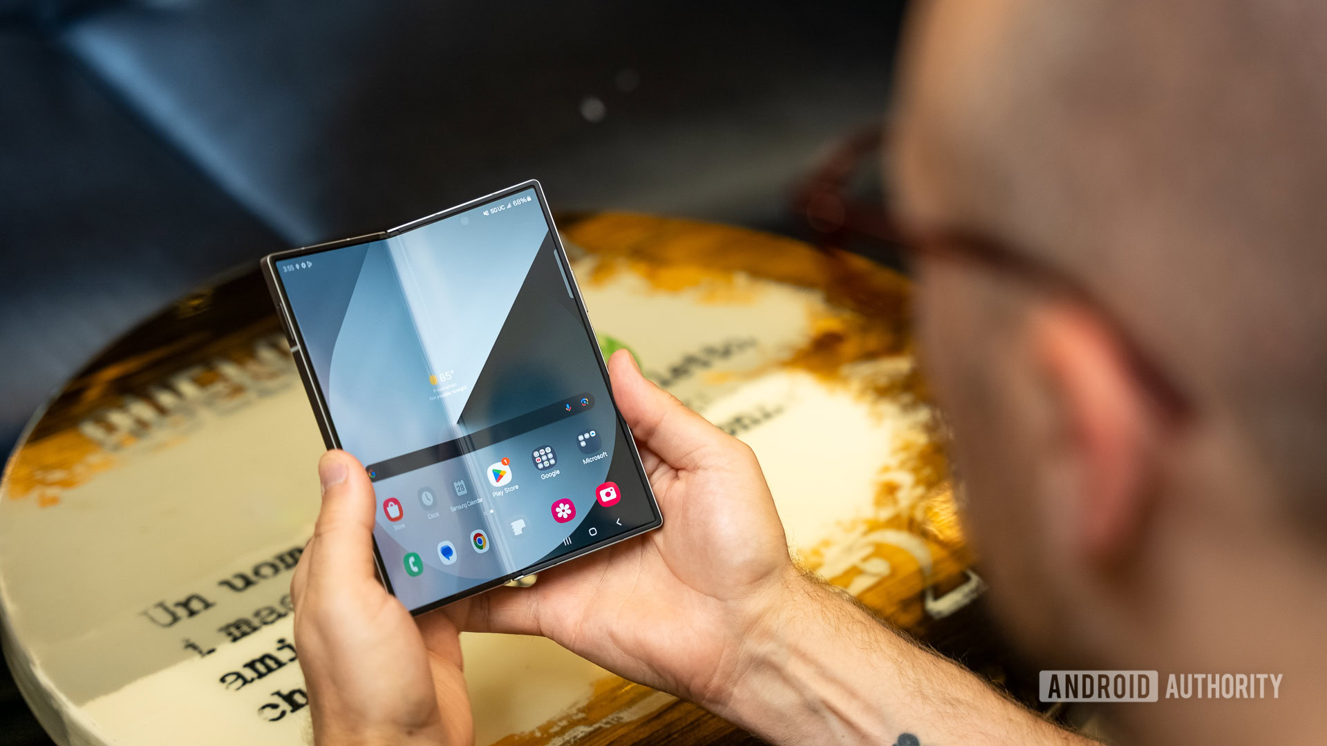 Samsung podría superar a Honor con un teléfono plegable de 7 mm de grosor