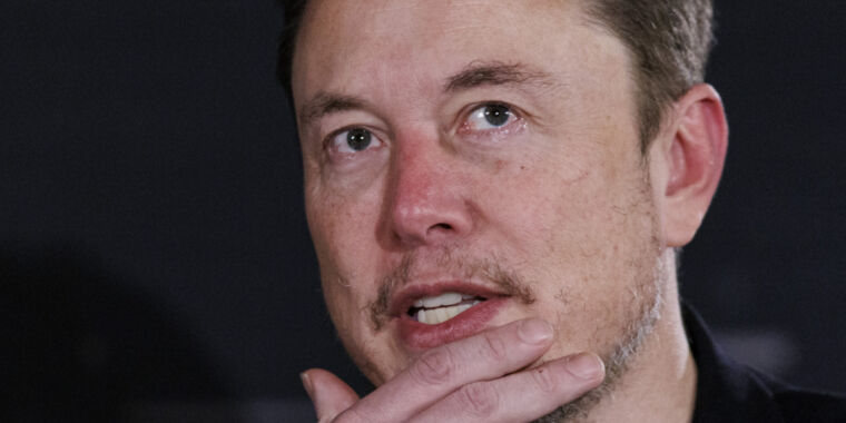 Elon Musk afirma que está entrenando “la IA más poderosa del mundo en todos los aspectos”