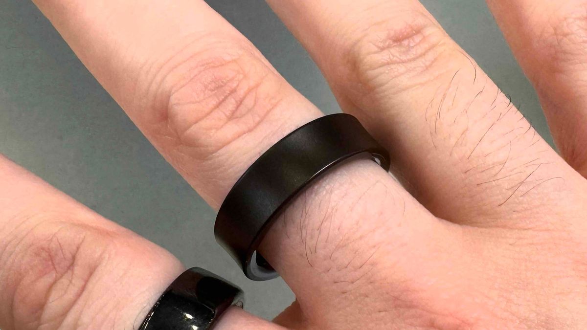 No eres tú, el Galaxy Ring de Samsung se acaba de agotar, pero hemos encontrado otra forma de que puedas ponerle un anillo.