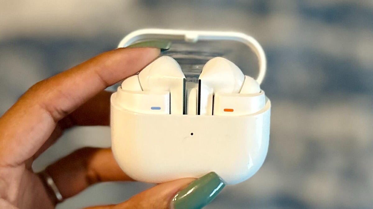 Soy un fan incondicional de Apple, pero los Galaxy Buds 3 Pro de Samsung pueden haber cambiado mi lealtad