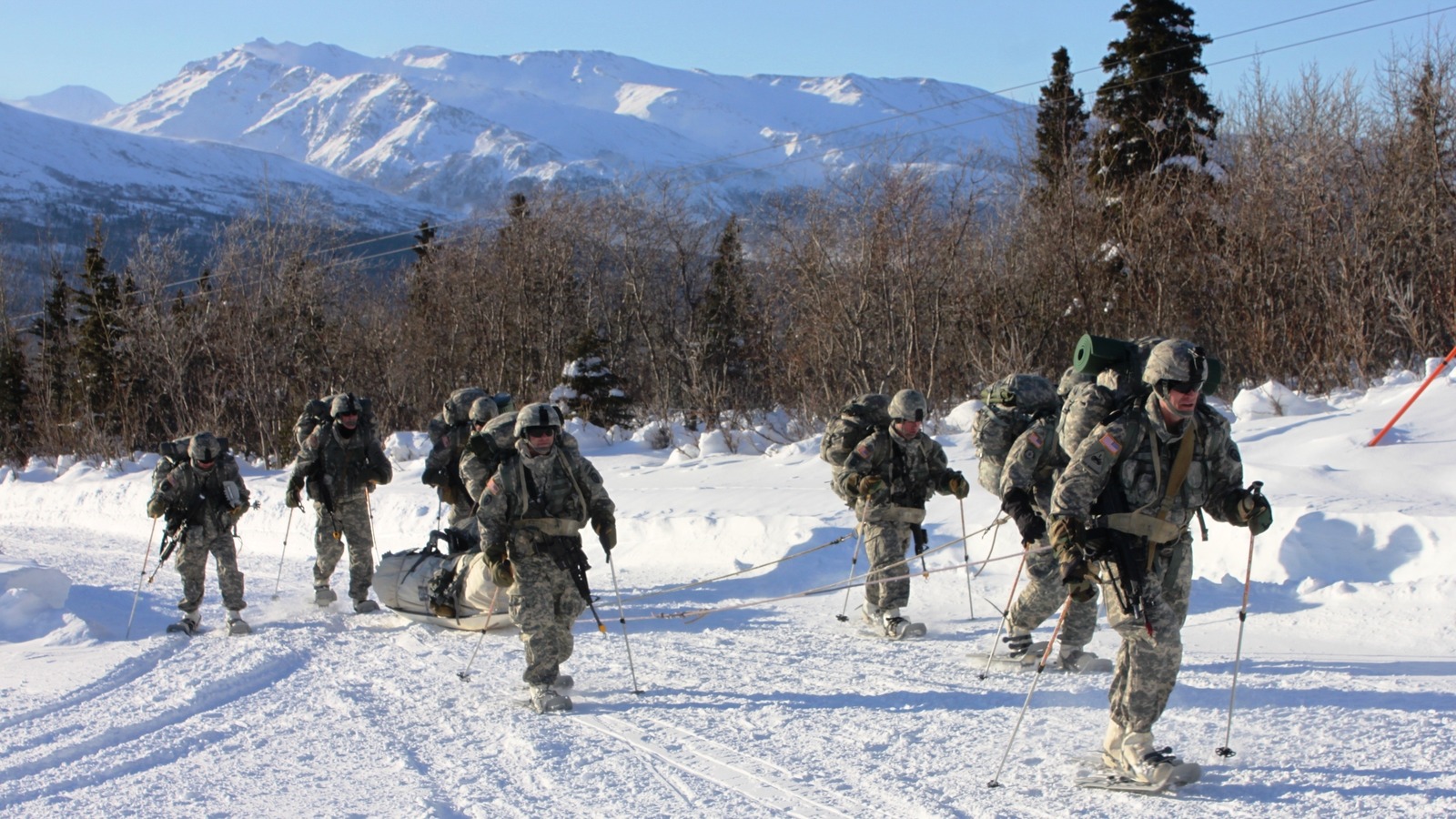 ¿Cómo equipa y entrena el Ejército de EE. UU. a sus soldados para las condiciones del Ártico?