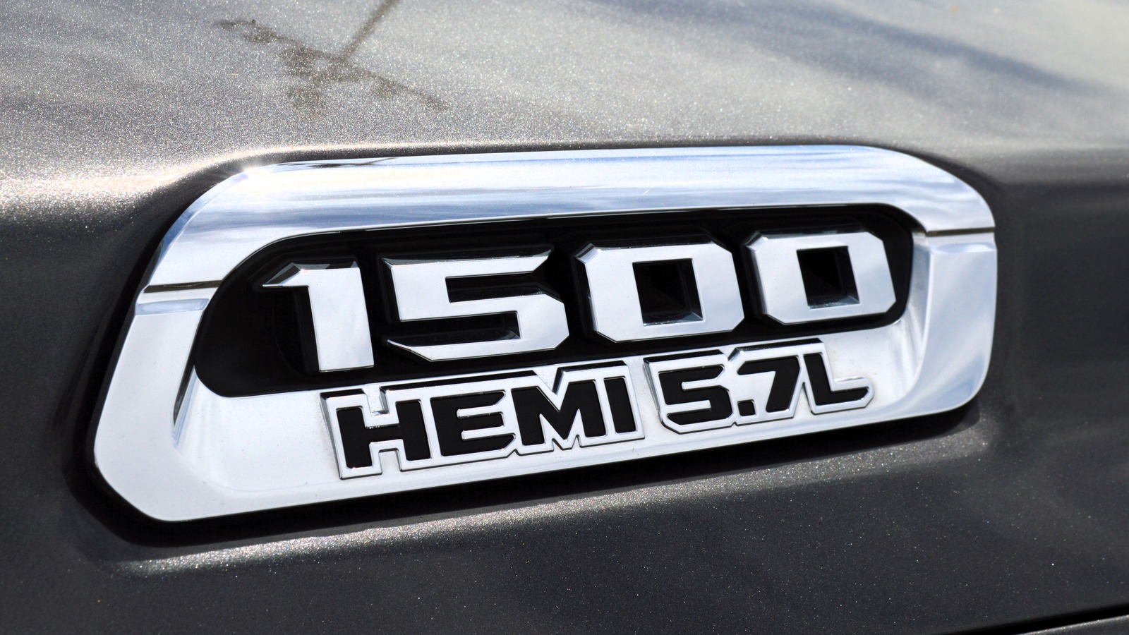¿Qué Jeeps tienen motores HEMI bajo el capó?