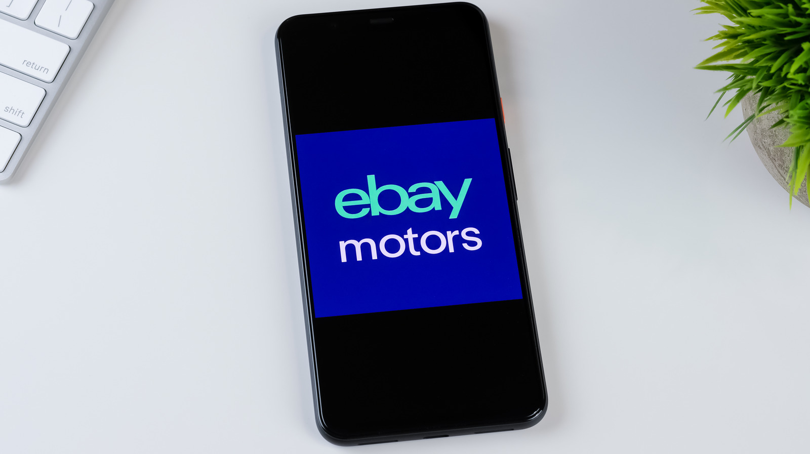 Obtenga la aplicación eBay Motors para comprar y vender repuestos de automóviles con facilidad