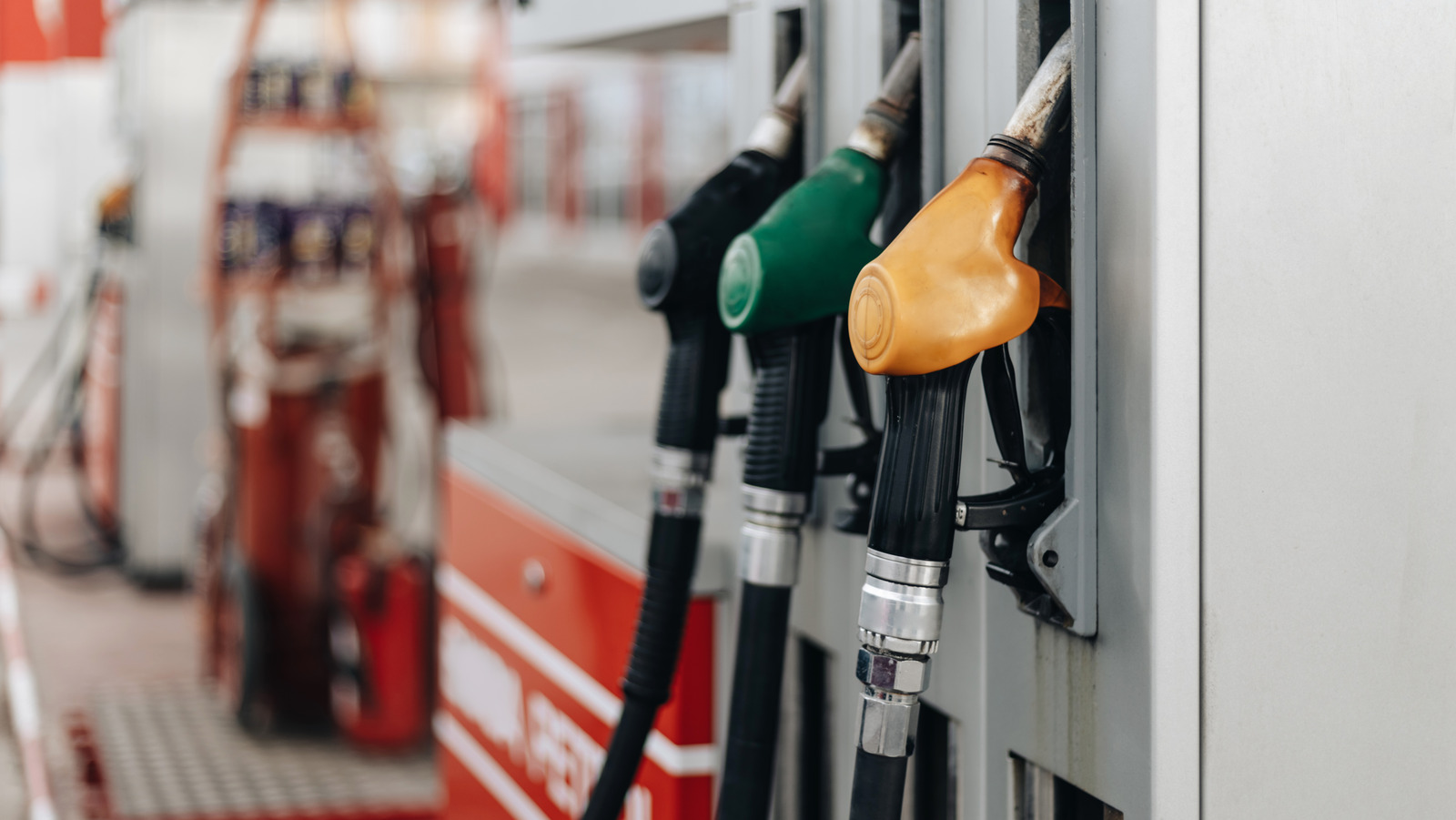 Esta es la razón por la que el combustible diésel suele ser más caro que la gasolina