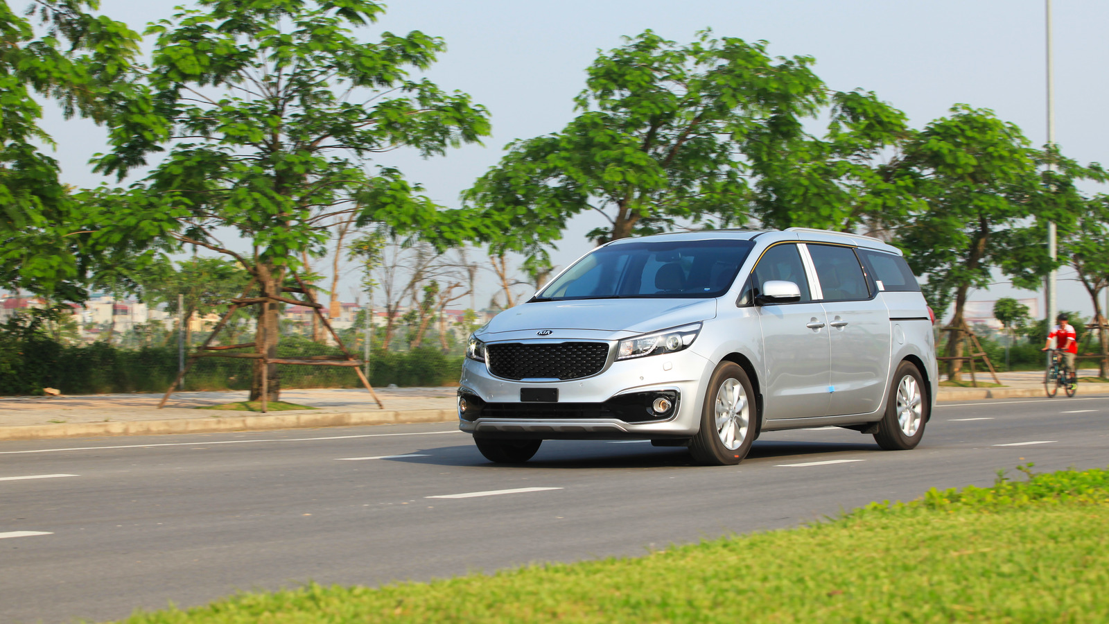 No, el Kia Carnival no ha sido descontinuado (pero su antiguo nombre, ‘Sedona’, sí)
