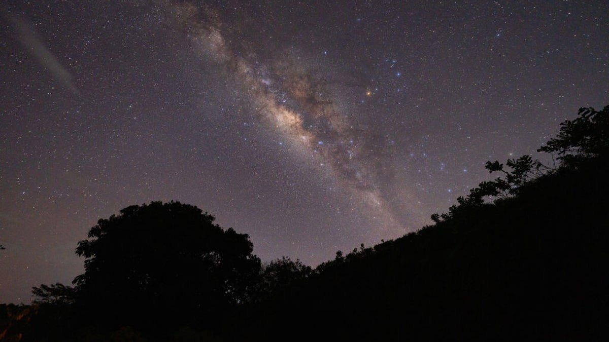 Cómo admirar la Vía Láctea sin telescopio hasta el 13 de julio