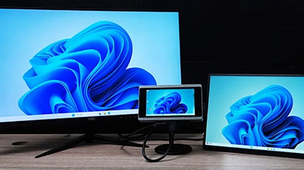 ¿Una PC con Windows que parece un teléfono inteligente? No, Microsoft no está resucitando Windows Phone, pero la startup china que creó una mini PC diminuta puede haber perdido una oportunidad (otra vez)