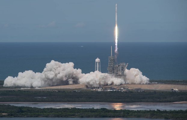 SpaceX quiere realizar hasta 120 lanzamientos al año desde Florida, y sus competidores no están contentos con ello