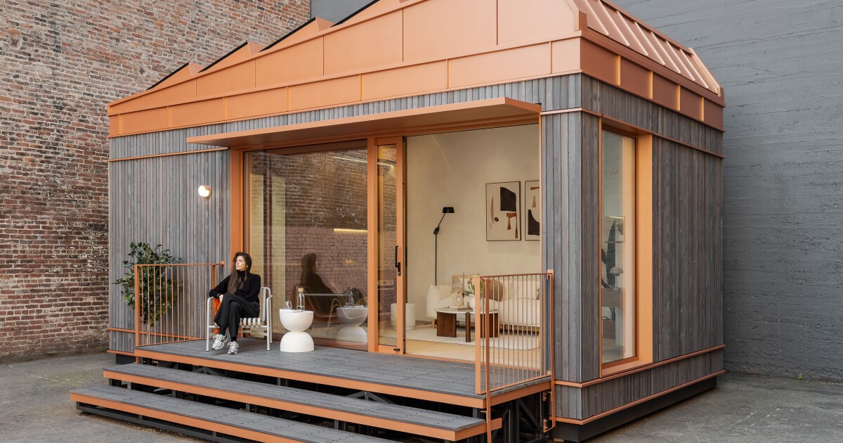 La microcasa alimentada con energía solar no escatima en comodidades del hogar