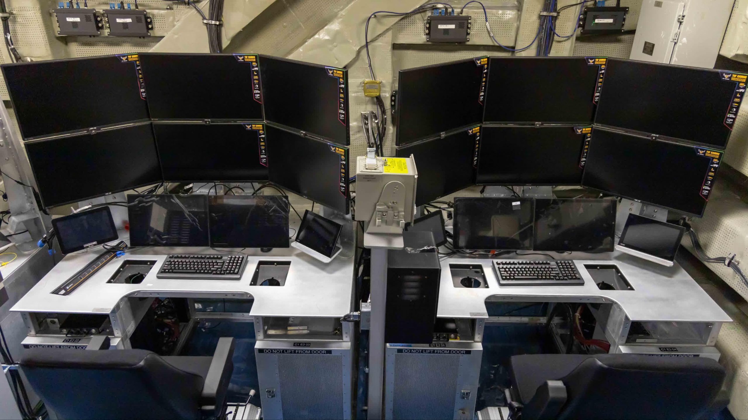 La primera estación de control aéreo no tripulada del mundo instalada en un portaaviones de la Marina de EE. UU.