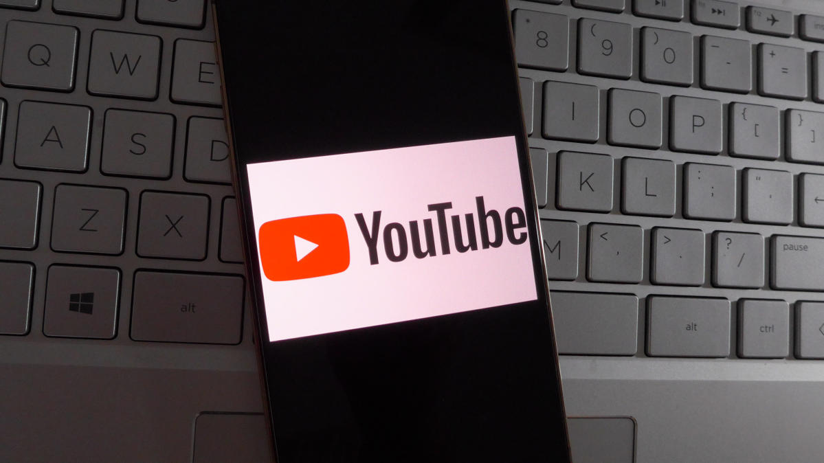 Un nuevo chatbot de soporte con inteligencia artificial está disponible para los canales de YouTube hackeados
