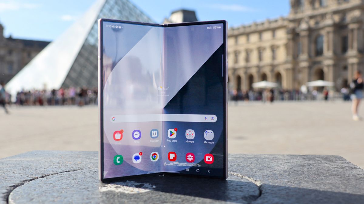 Se han filtrado más detalles del teléfono Tri-Fold Samsung, a medida que el Huawei Mate XT TRI-TRI PLTOLD obtiene un lanzamiento global