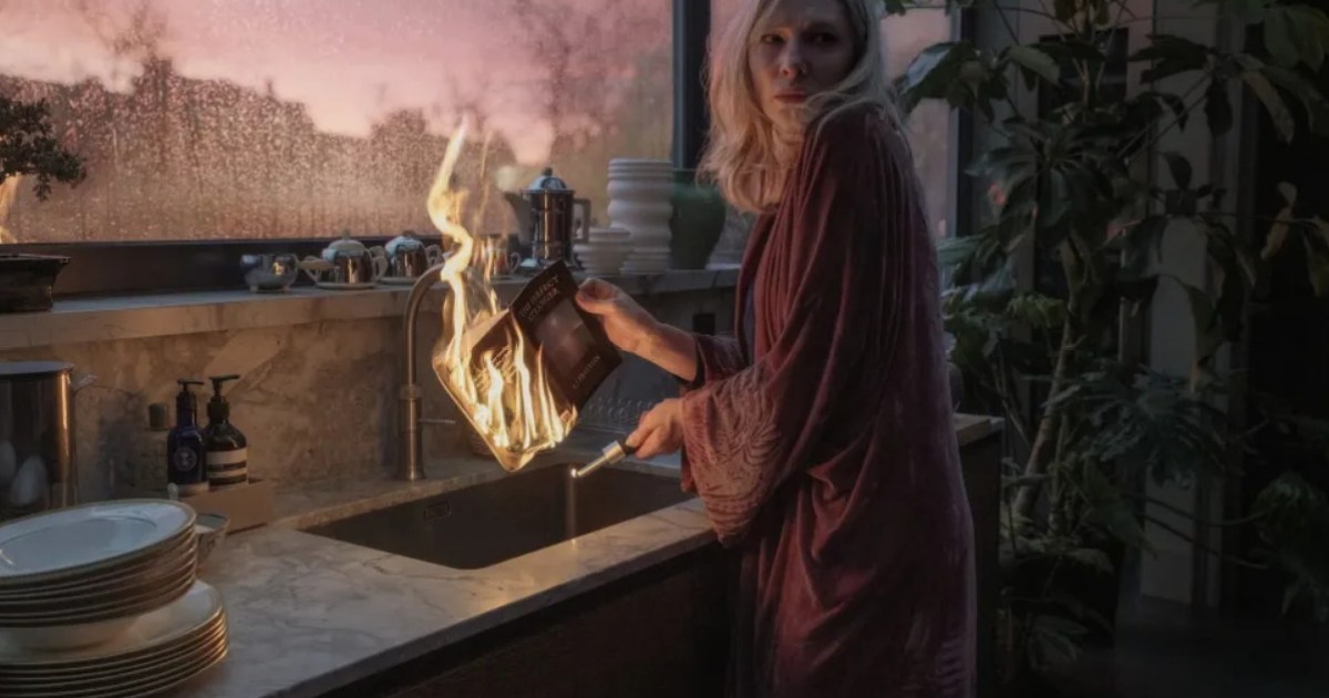 Cate Blanchett esconde un oscuro secreto en la serie de Apple TV+ de Alfonso Cuarón