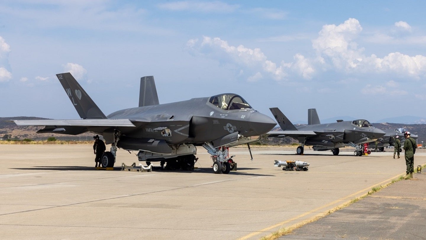 El escuadrón de cazas de ataque de los marines estadounidenses alcanza el control operacional del avión F-35C
