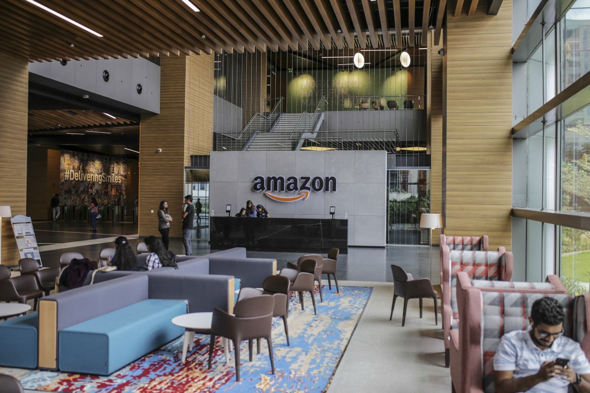 El jefe de Amazon en India dimite en medio de una intensa competencia