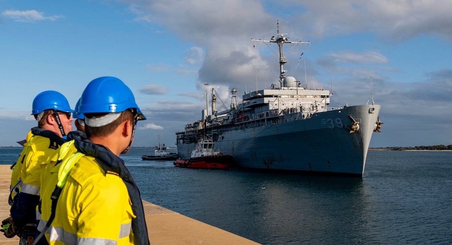 Técnicos australianos realizarán mantenimiento del SSN durante visita a puerto de EE.UU.