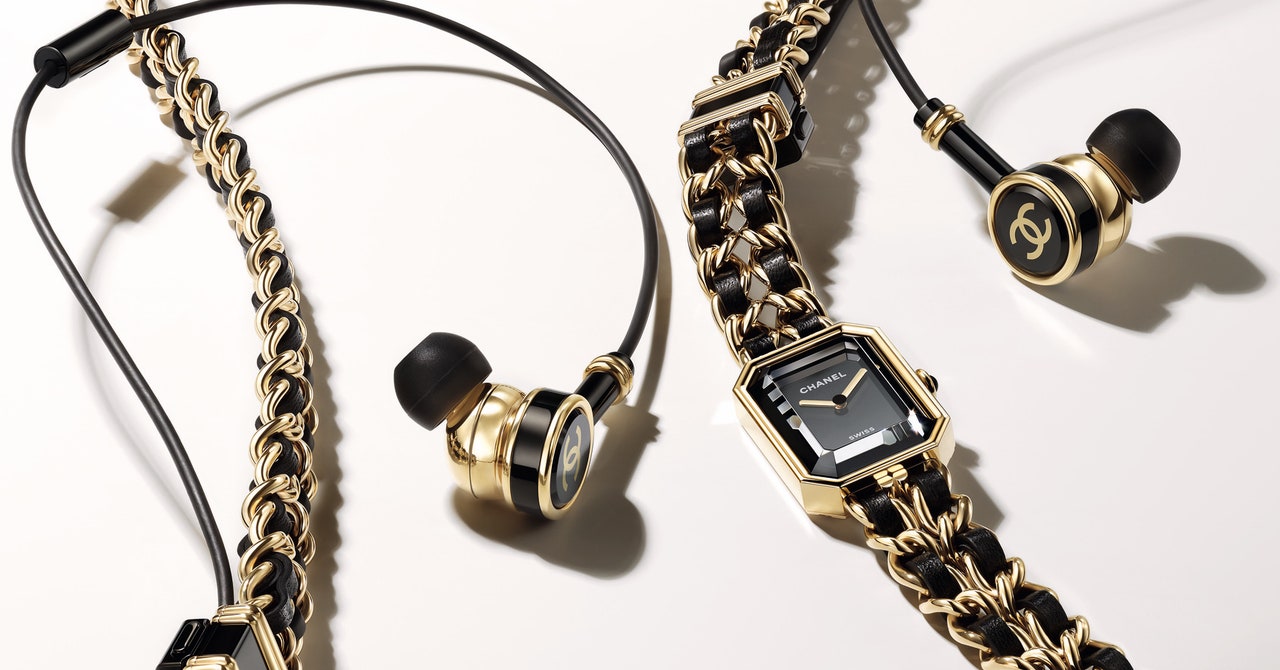 Las nuevas joyas de audio de Chanel, avaladas por celebridades, están impulsadas por Master & Dynamic