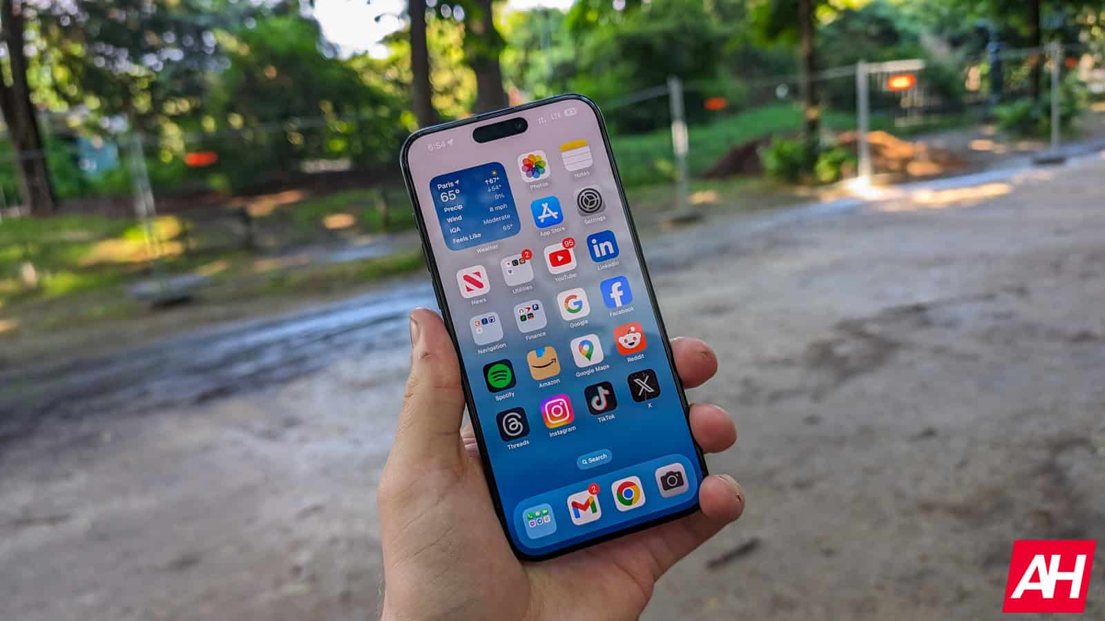Un ultra iPhone 17 aún más grande podría llegar este año