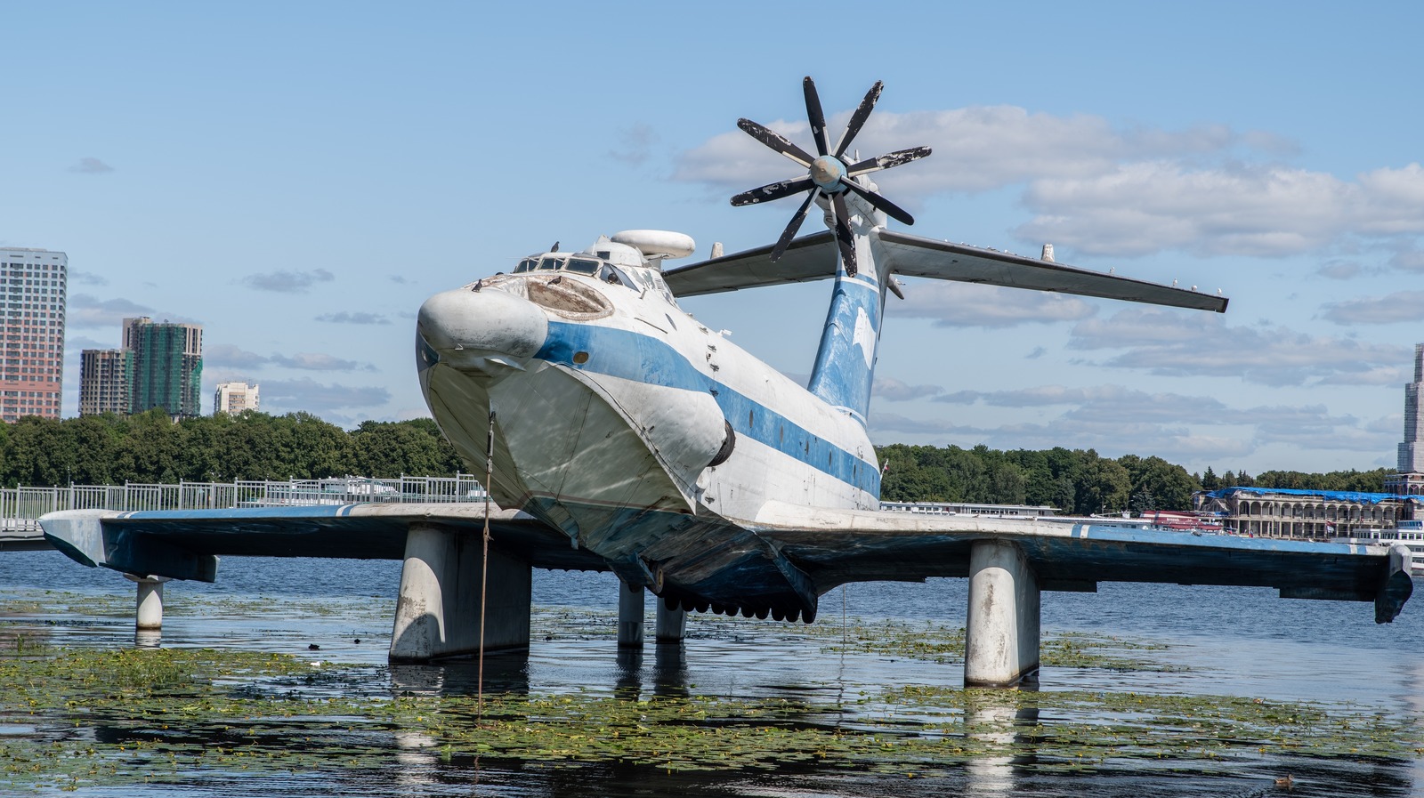 Cómo este ekranoplano de la época de la Guerra Fría pudo volar sobre el agua