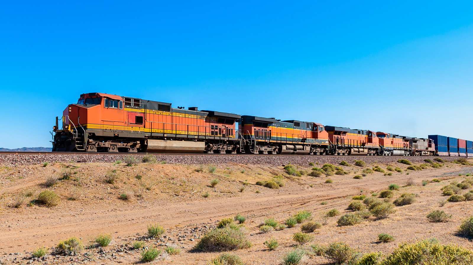¿Por qué se descarrilan los trenes y con qué frecuencia ocurre?