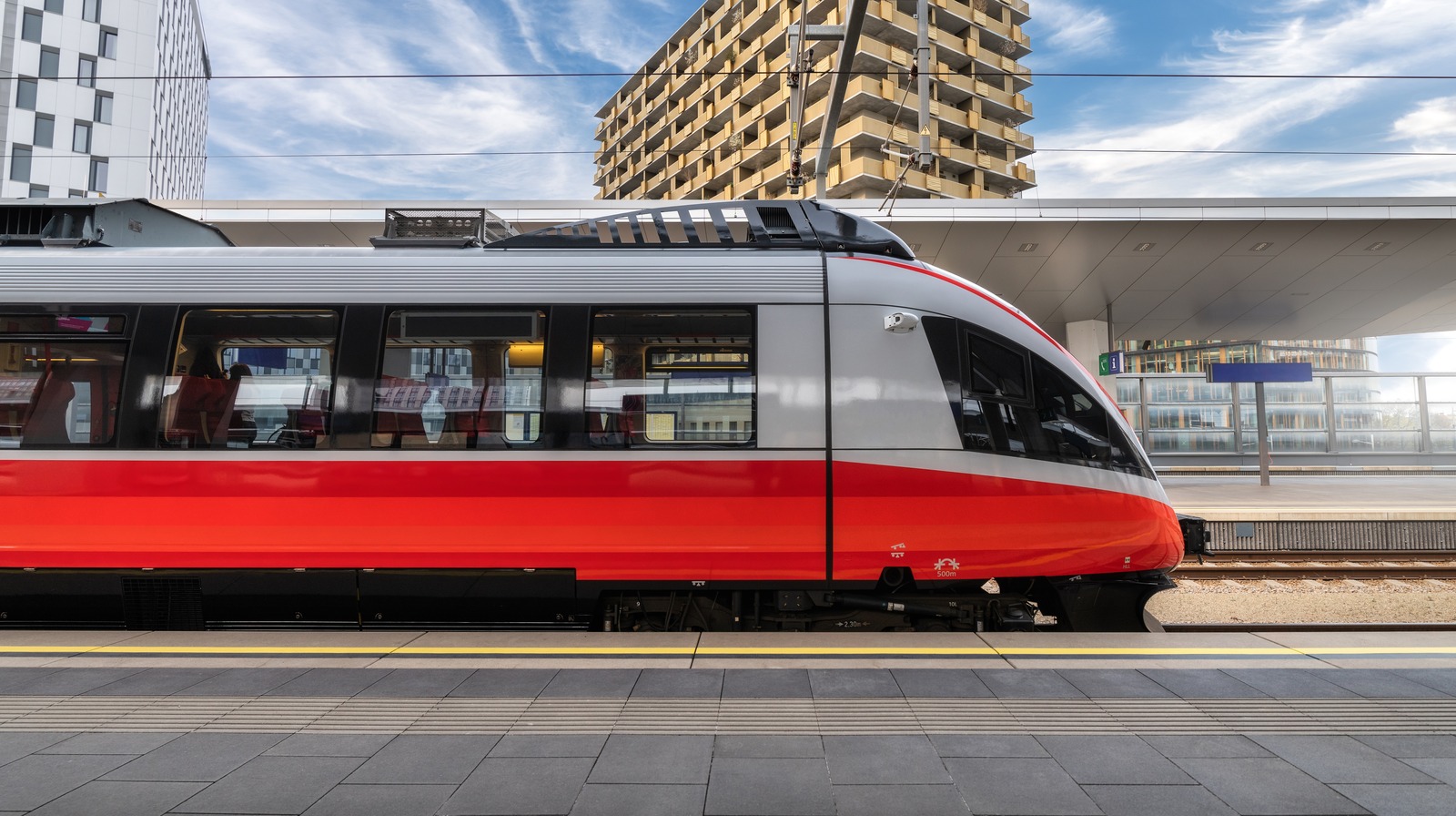 Cómo los trenes se mantienen en su sitio: explicación de la ingeniería
