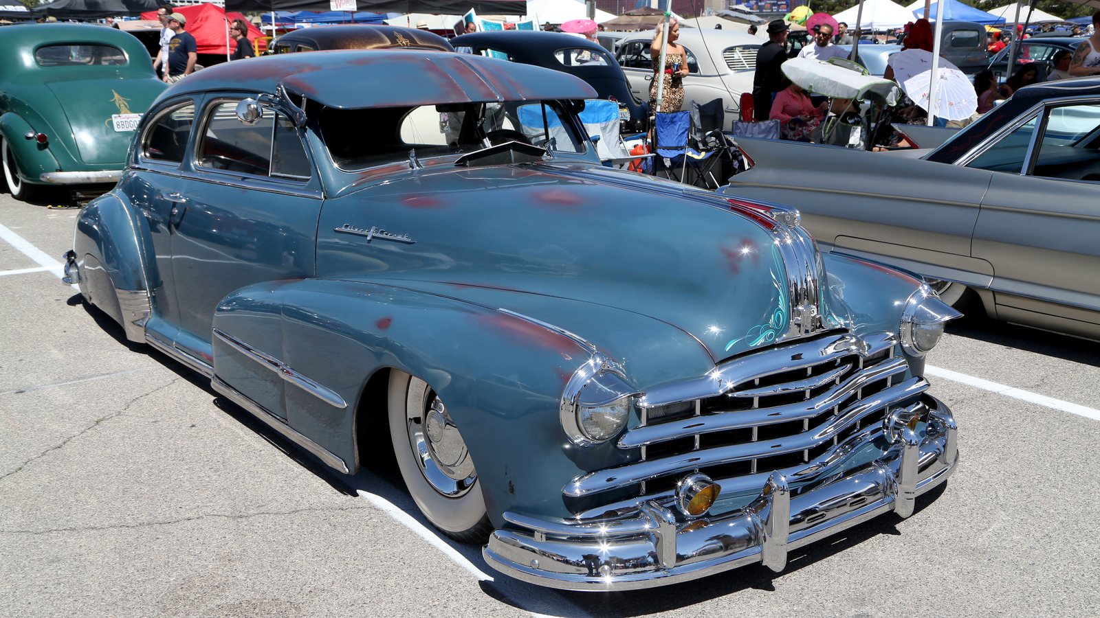 ¿Qué es un Pontiac Silver Streak? La historia detrás de esta característica de diseño