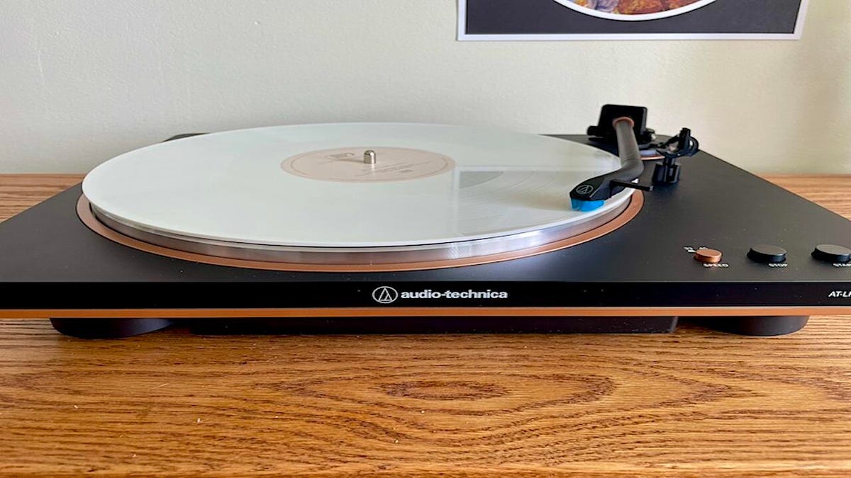 Encontré un tocadiscos diseñado para principiantes pero que tiene características que también satisfarán a los expertos.