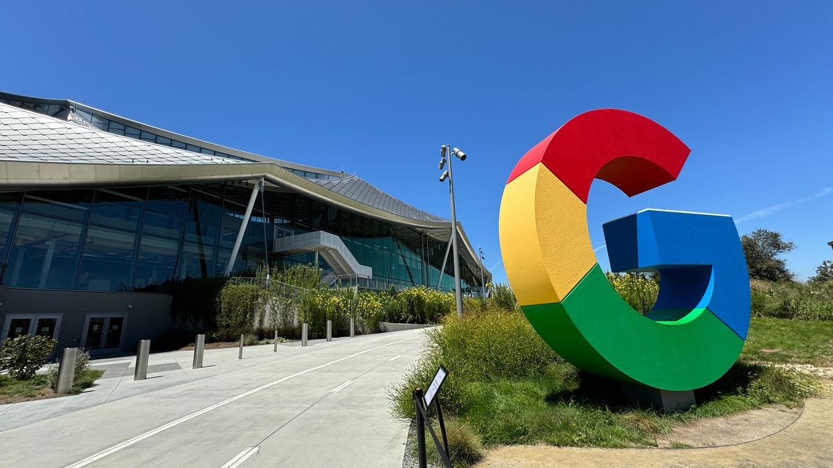 Google adoptó un enfoque muy poco parecido al de Apple para el lanzamiento de su Pixel, pero siempre se iba a tratar de Gemini.