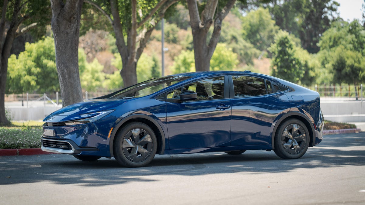 Toyota Prius Prime SE 2024: ¡viva el rey de los híbridos!