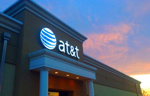 AT&T demanda a Broadcom por negarse a respetar los acuerdos de servicio existentes de VMware