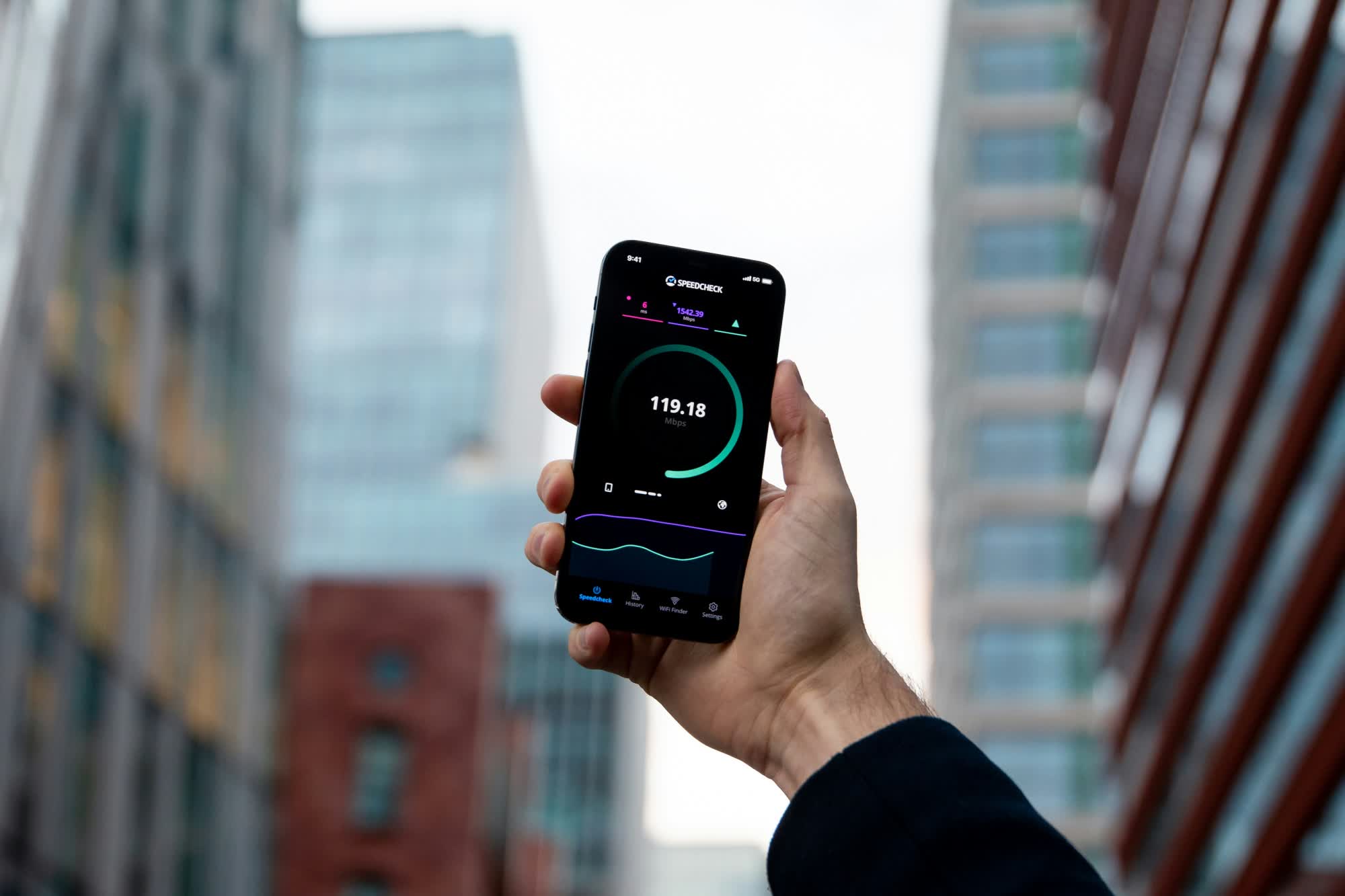 El uso de datos inalámbricos en EE. UU. alcanzó un récord de 100 billones de megabytes en 2023