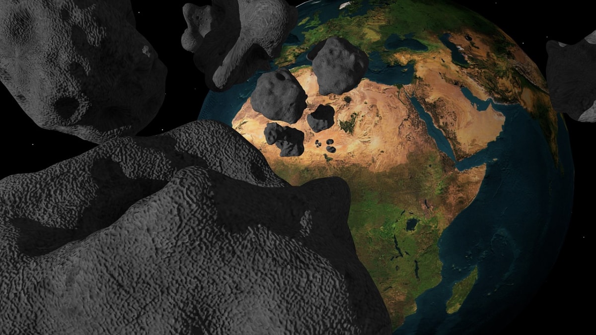 El asteroide Apophis podría chocar con la Tierra si choca con rocas espaciales más pequeñas, según un estudio