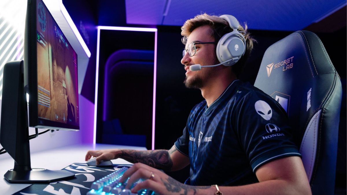 Los nuevos auriculares Alienware Pro se lanzarán el próximo mes con cancelación activa de ruido híbrida y controladores recubiertos de grafeno